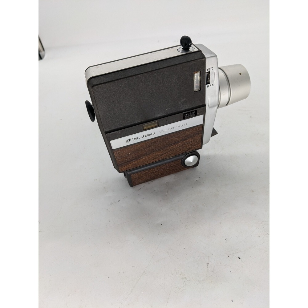 Bell and Howell Super Eight Model 308 8MM camera with bag, untested A13